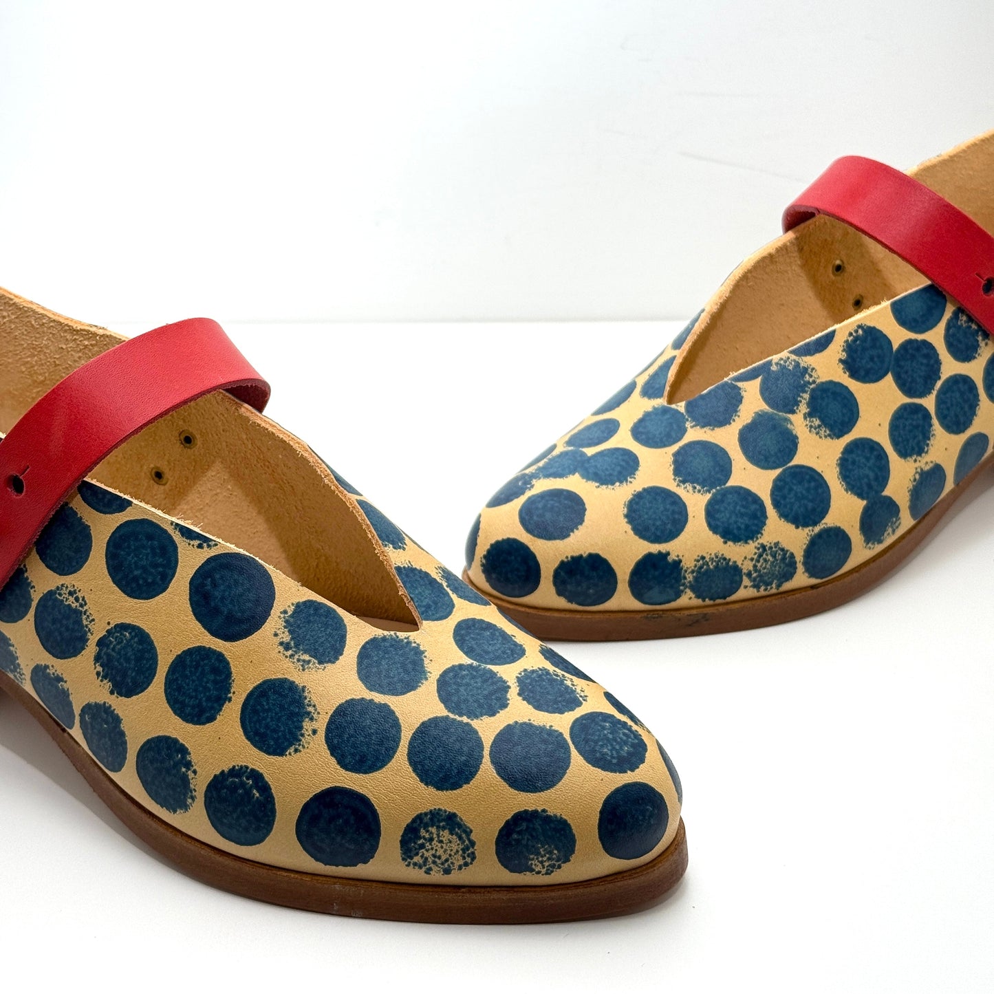 The Marta in Cebu Polka Dots with Fiesta Strap