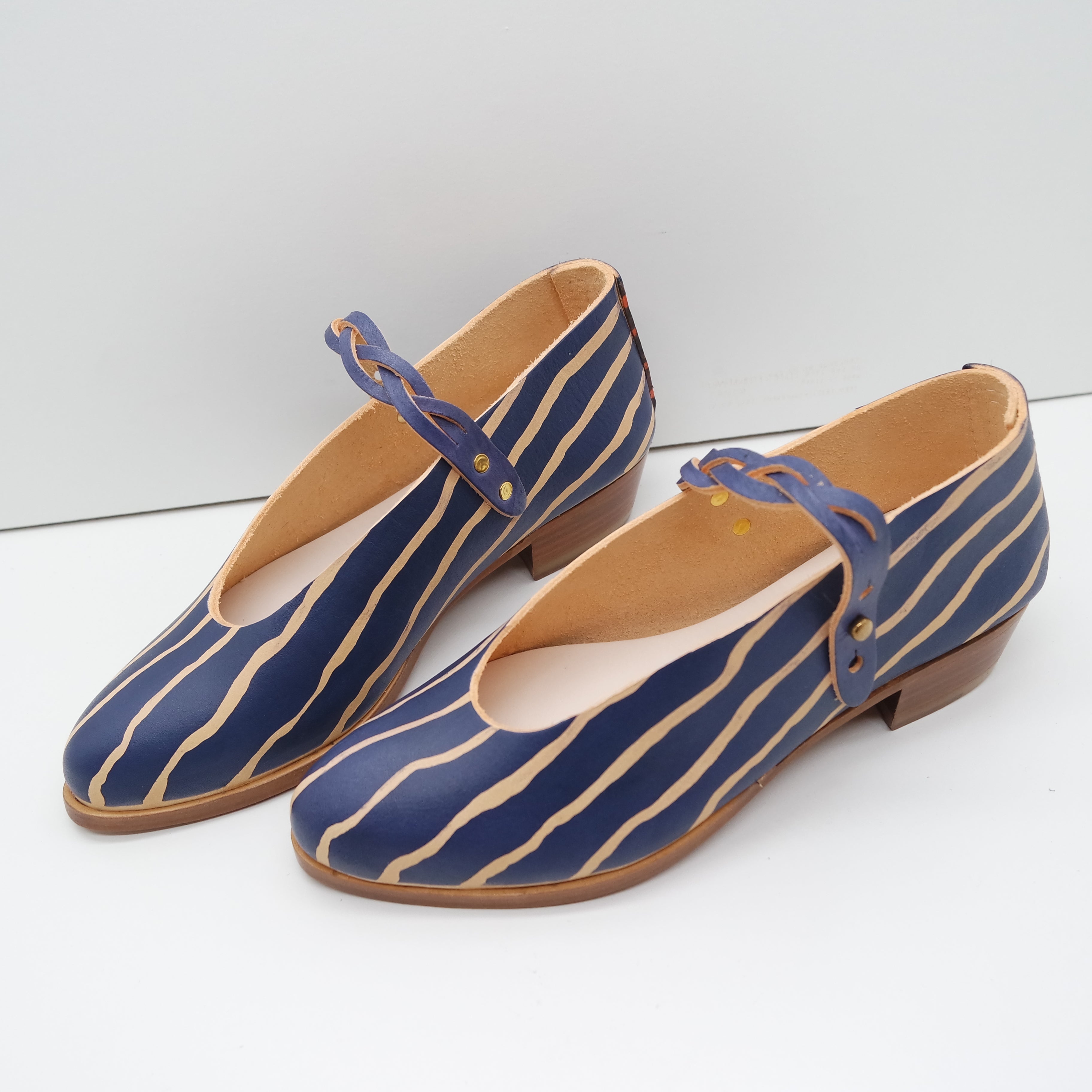 THE PEPA. REVERSE STRIPE. AZURE. WITH BRAIDED AZURE STRAP