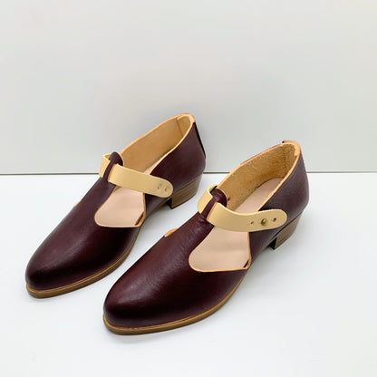 THE ELEANOR. BB CLARET WITH BUTTER STRAP.