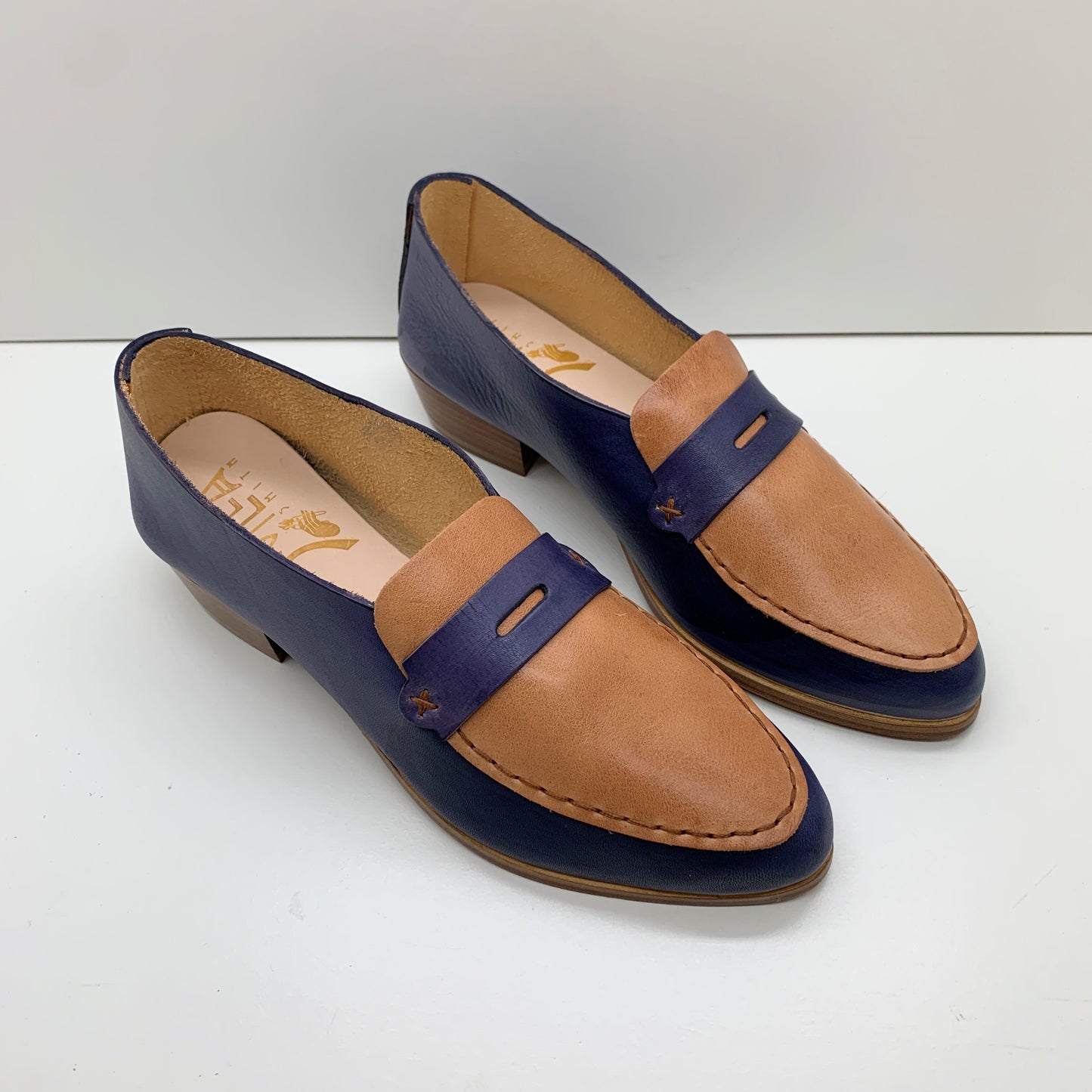 THE PENNY. BB AZURE. IBIZA CAMELLO LAKE. AZURE MASK. BROWN THREAD. EDGE DYED. 2CM