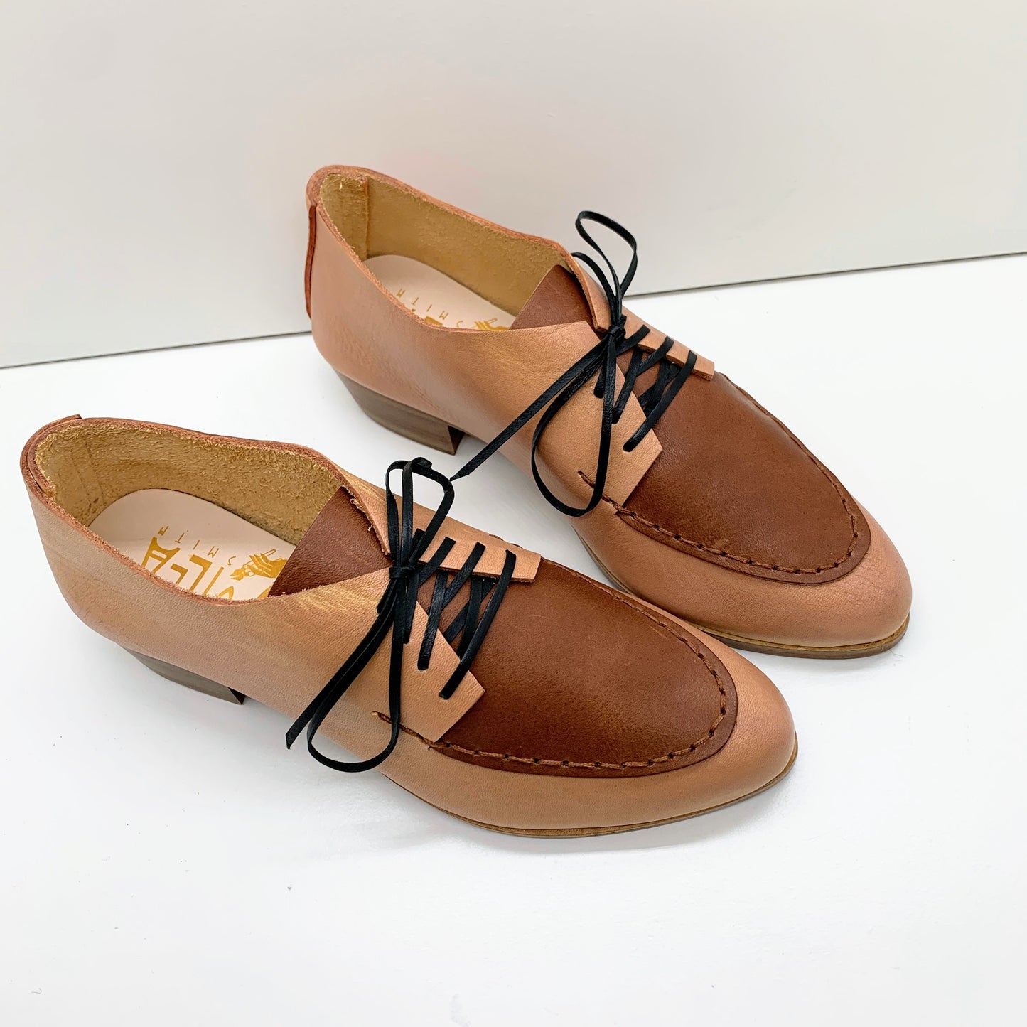 READY MADE. SIZE 36. THE CHUCK. BB BLUSH W TRONCATO CUOIO LAKE. EDGE INKED. 3CM (D16)