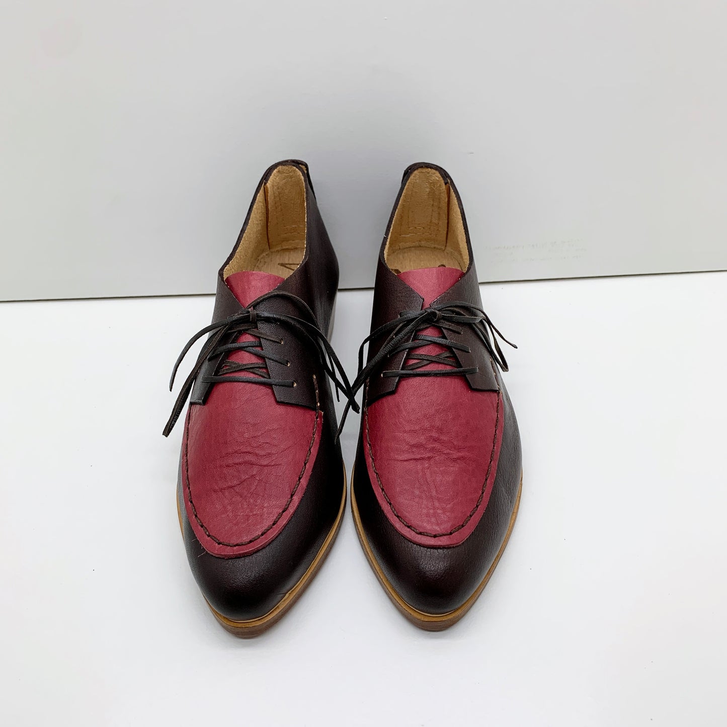 READY MADE. SIZE 36. THE CHUCK. BB TAMARIND. BRASIL RASPBERRY LAKE. BROWN THREAD. EDGE INKED. 3CM