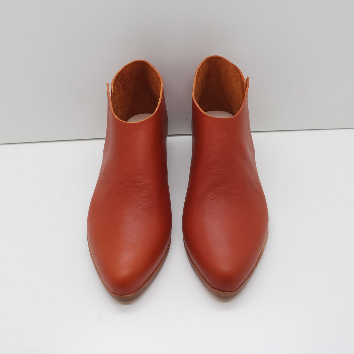HL25 SALE. SIZE 38. The Terilyn.  Brasil Fieno. 3cm.