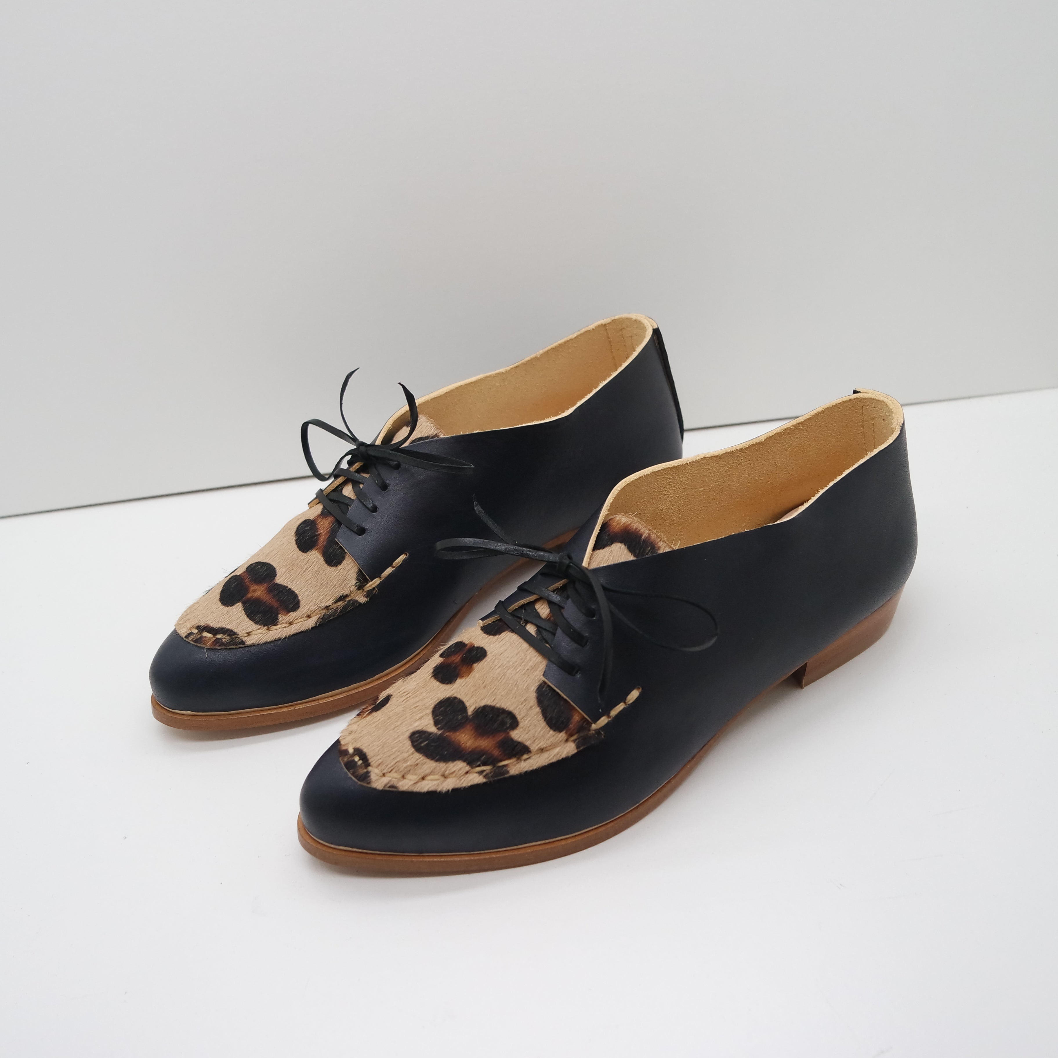 THE CHUCK. BB NORI W LEOPARD HAIR ON LAKE. UNDYED THREAD