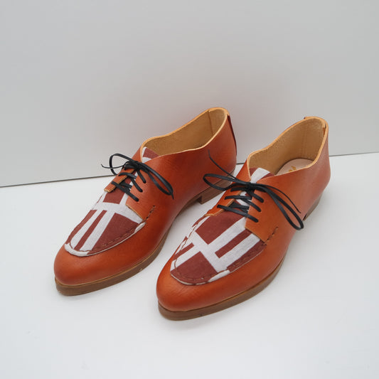 READY MADE. SIZE 39. THE CHUCK. BB TOAST W BROWN AND WHITE ACE AND JIG LAKE. 2CM (D7)