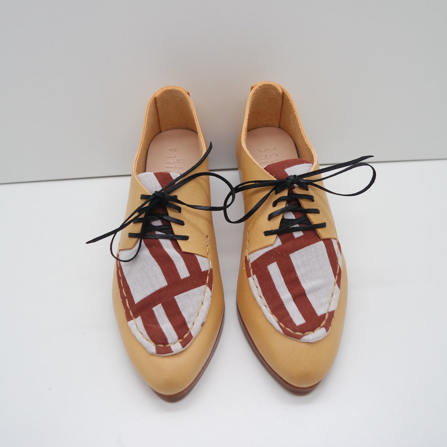 READY MADE. SIZE 37. THE CHUCK. BB BUTTER W BROWN AND WHITE ACE AND JIG LAKE. 3CM (D9)