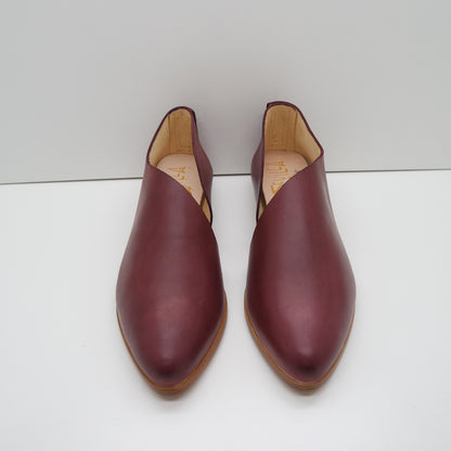 THE KIM. BB CLARET. EDGE INKED.