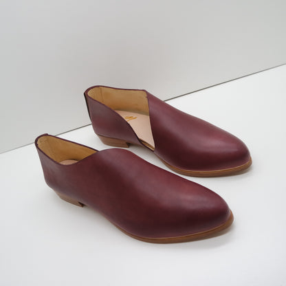 THE KIM. BB CLARET. EDGE INKED.