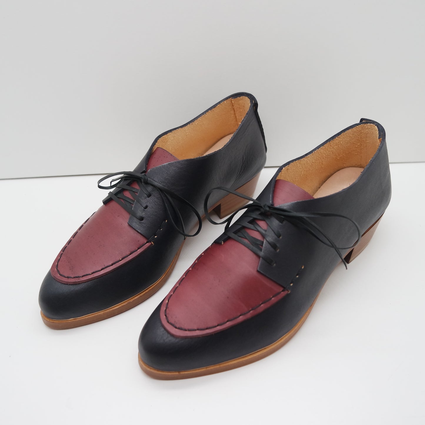 THE CHUCK. BB NORI W CLARET LAKE. EDGE INKED. BLACK THREAD.