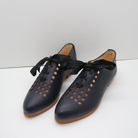 THE ERICA. BB NORI. EDGE INKED. RIBBON LACE.