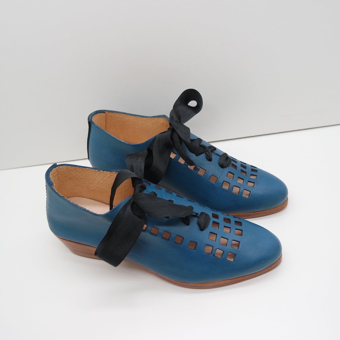 THE ERICA. BB CEBU BLUE. EDGE INKED. BLACK RIBBON LACE.