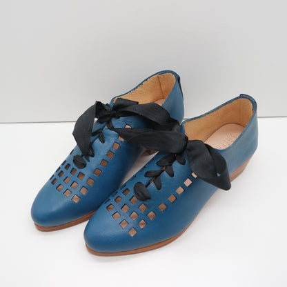 THE ERICA. BB CEBU BLUE. EDGE INKED. BLACK RIBBON LACE.