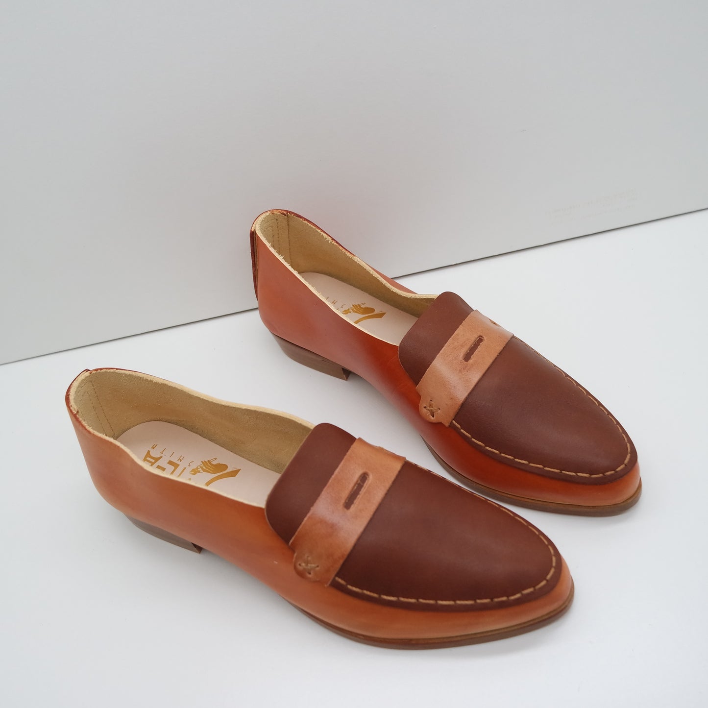 READY MADE. SIZE 39. THE PENNY. BB TOAST. TRONCATO CUOIO LAKE. IBIZA CAMELLO MASK. TOAST THREAD. 2CM