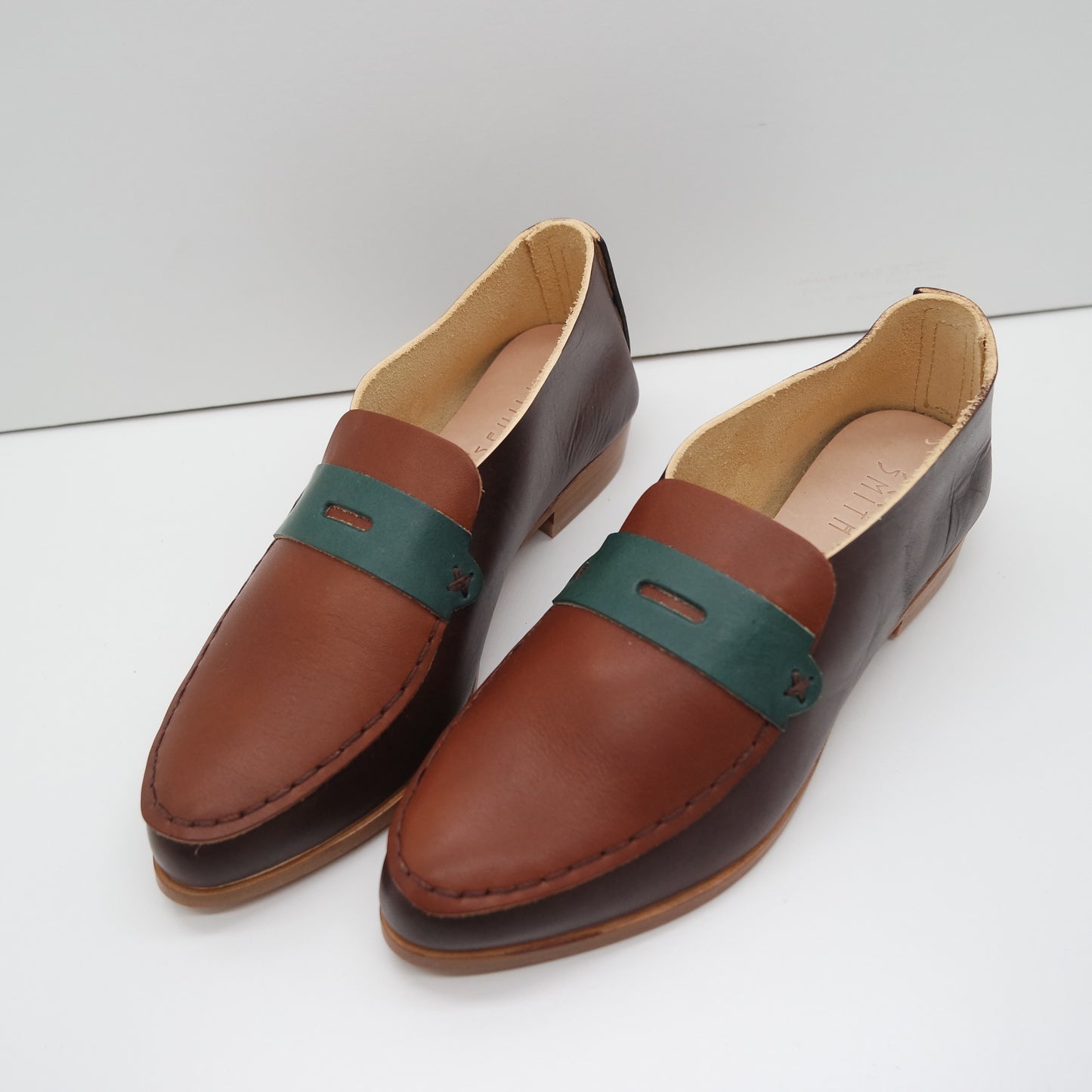 THE PENNY. BB TAMARIND. TRONCATO CUOIO LAKE. AGAVE MASK. BROWN THREAD.