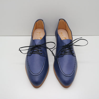 THE CHUCK. BB AZURE W AZURE LAKE. EDGE INKED. BLACK THREAD.