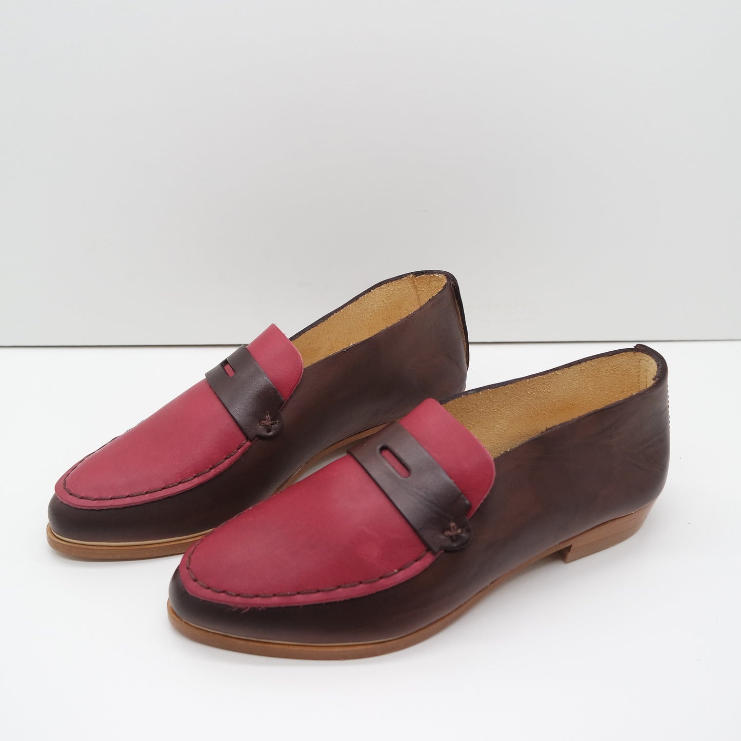 THE PENNY. BB TAMARIND. TRONCATO POMEROL LAKE. TAMARIND MASK. BROWN THREAD. EDGE INKED