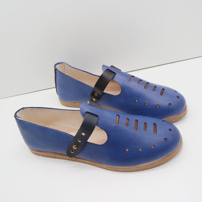 THE IGNACIO. AZURE WITH NORI STRAP. EDGE INKED.