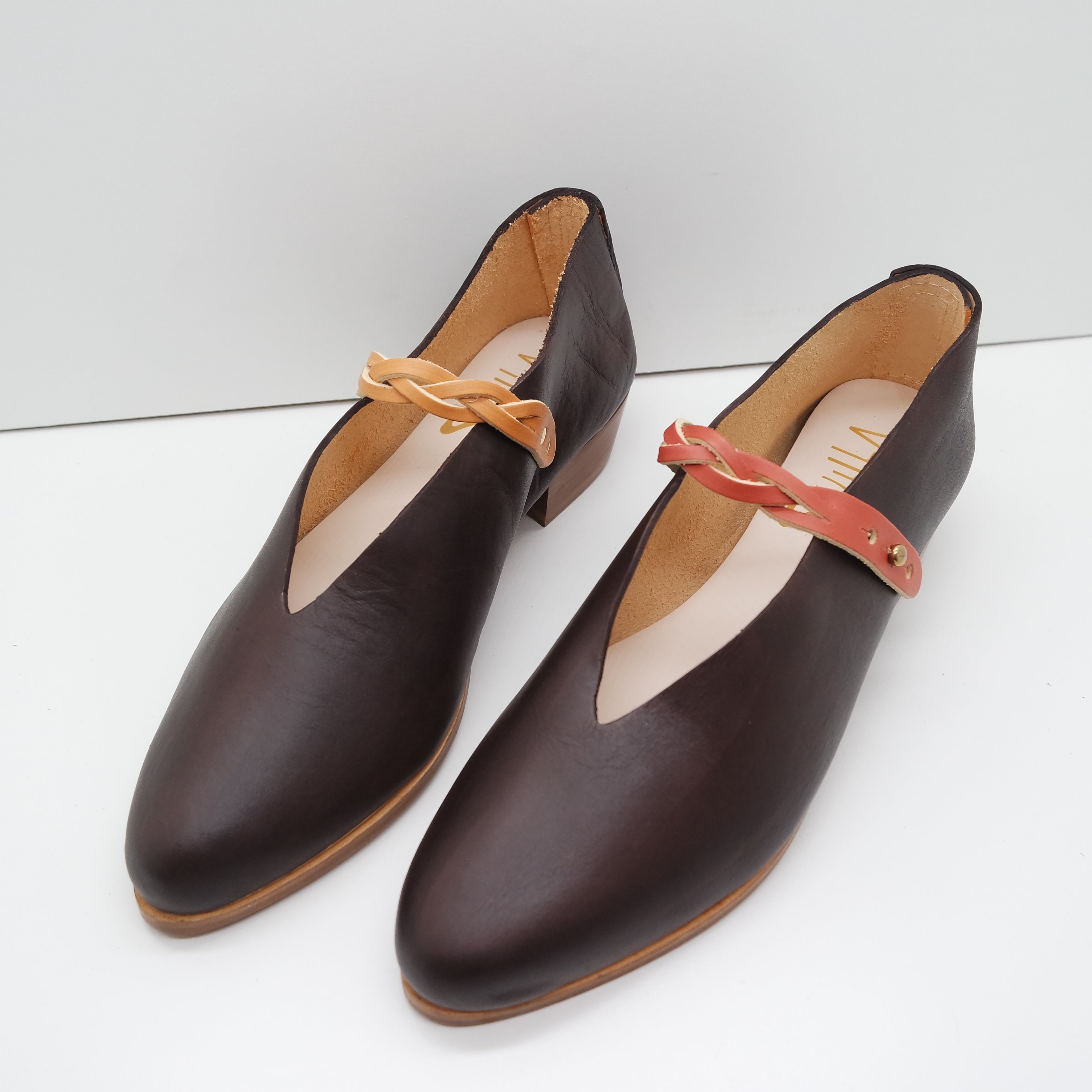 THE MARTA. TAMARIND. MISMATCHED BRAIDED STRAPS IN TOAST AND APPLE