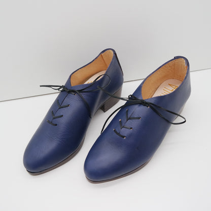THE LARS. BB AZURE W SOLES OVERDYED. BLACK LACE. EDGE INKED.