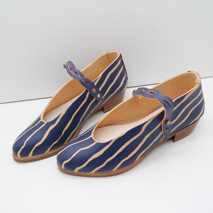 THE PEPA. REVERSE STRIPE. AZURE. WITH BRAIDED AZURE STRAP.