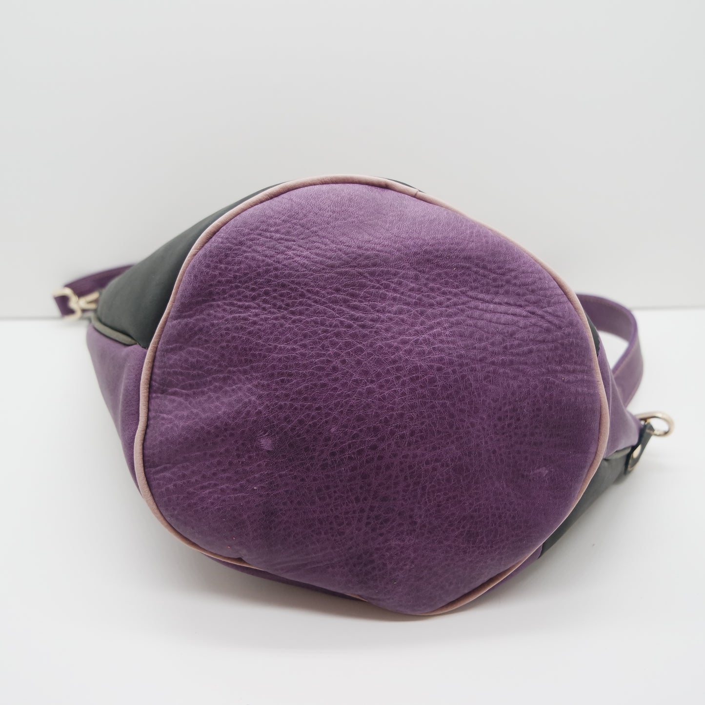 MAMA DAY SALE. THE MARISOL BAG. NERO PURPLE. 112