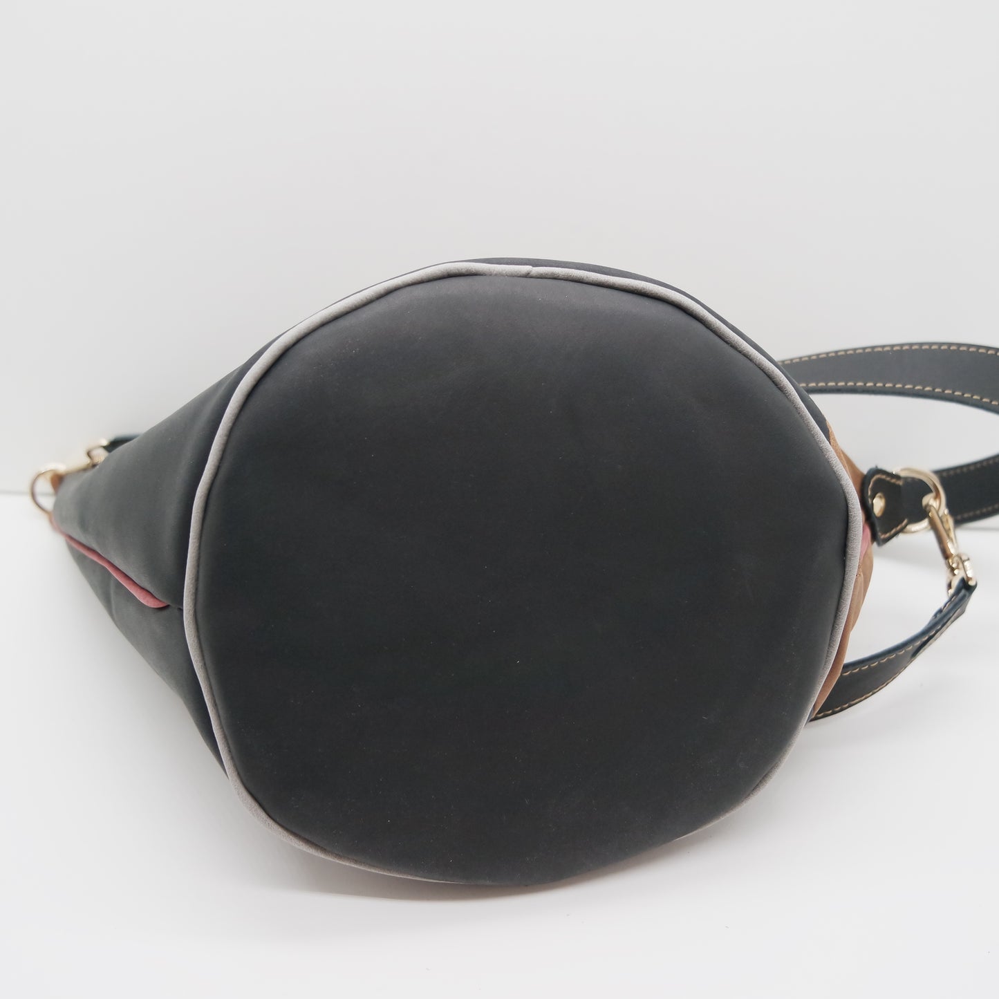 MAMA DAY SALE. THE MARISOL BAG. WOOD NERO. 134.