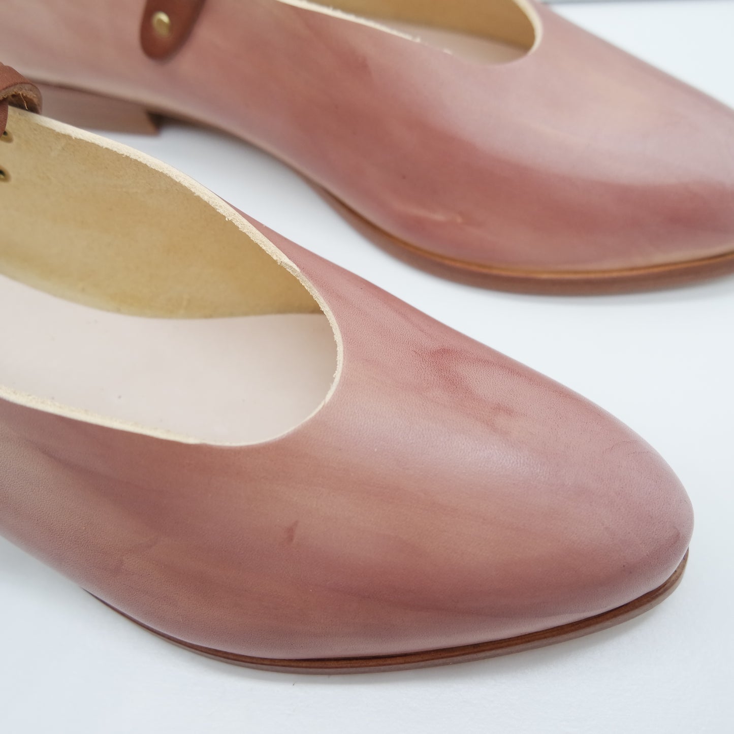 MAMA DAY SALE. SIZE 42. THE PEPA. BLUSH WITH BRAIDED CUOIO STRAP. 2CM. (DYE SAMPLE). 103