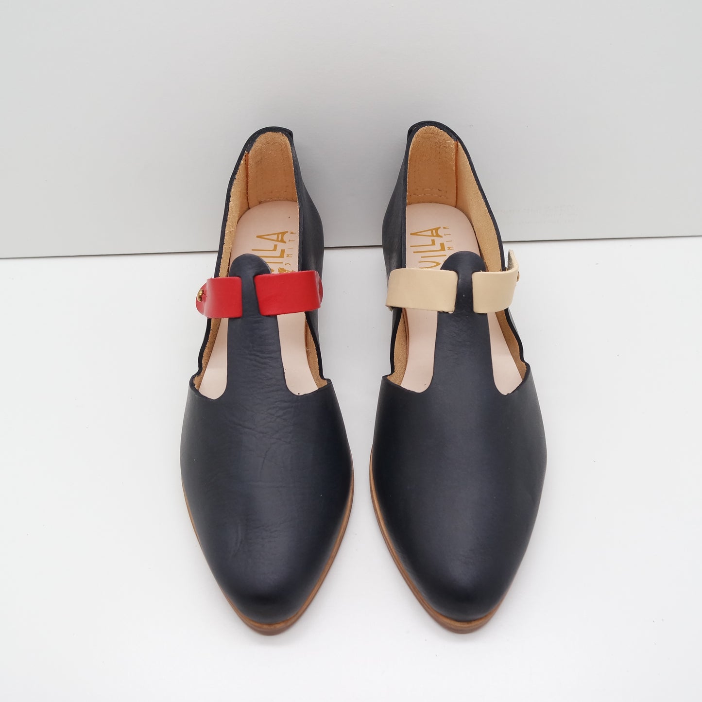 MAMA DAY SALE. SIZE 42. THE ELEANOR. NORI WITH EDGE INK. MISMATCHED STRAPS FIESTA AND BUTTER. (DYE STAIN) 105