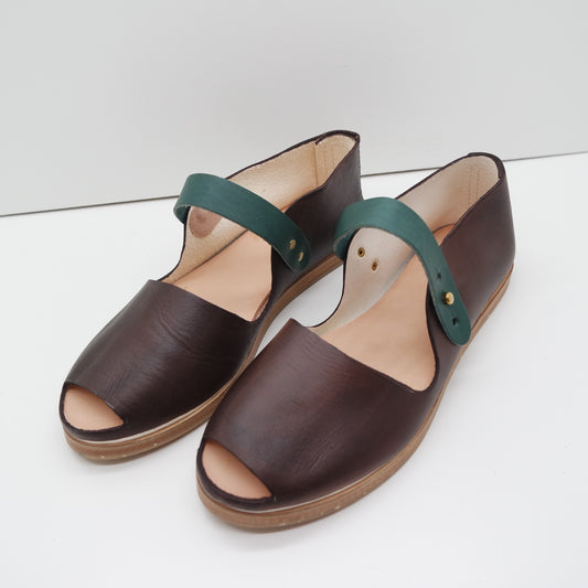 MAMA DAY SALE. SIZE 40. THE CATU. TAMARIND WITH EDGE INK. AGAVE STRAP. 118