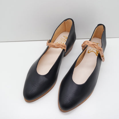 MAMA DAY SALE. SIZE 41. THE PEPA. NORI WITH EDGE INK AND IBIZA CAMELLO BRAID. 3CM. (PATTERN SAMPLE) 119