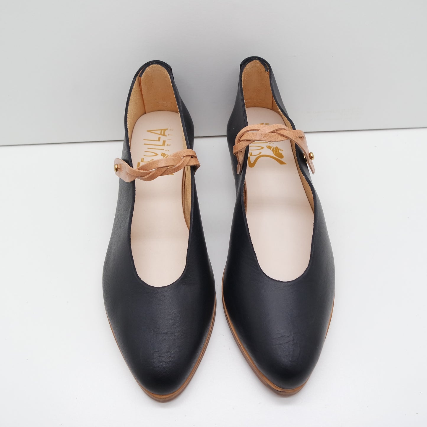 MAMA DAY SALE. SIZE 41. THE PEPA. NORI WITH EDGE INK AND IBIZA CAMELLO BRAID. 3CM. (PATTERN SAMPLE) 119
