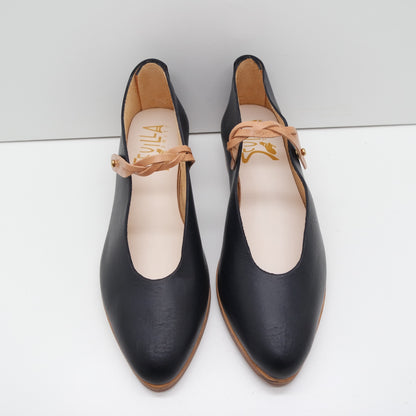 MAMA DAY SALE. SIZE 41. THE PEPA. NORI WITH EDGE INK AND IBIZA CAMELLO BRAID. 3CM. (PATTERN SAMPLE) 119